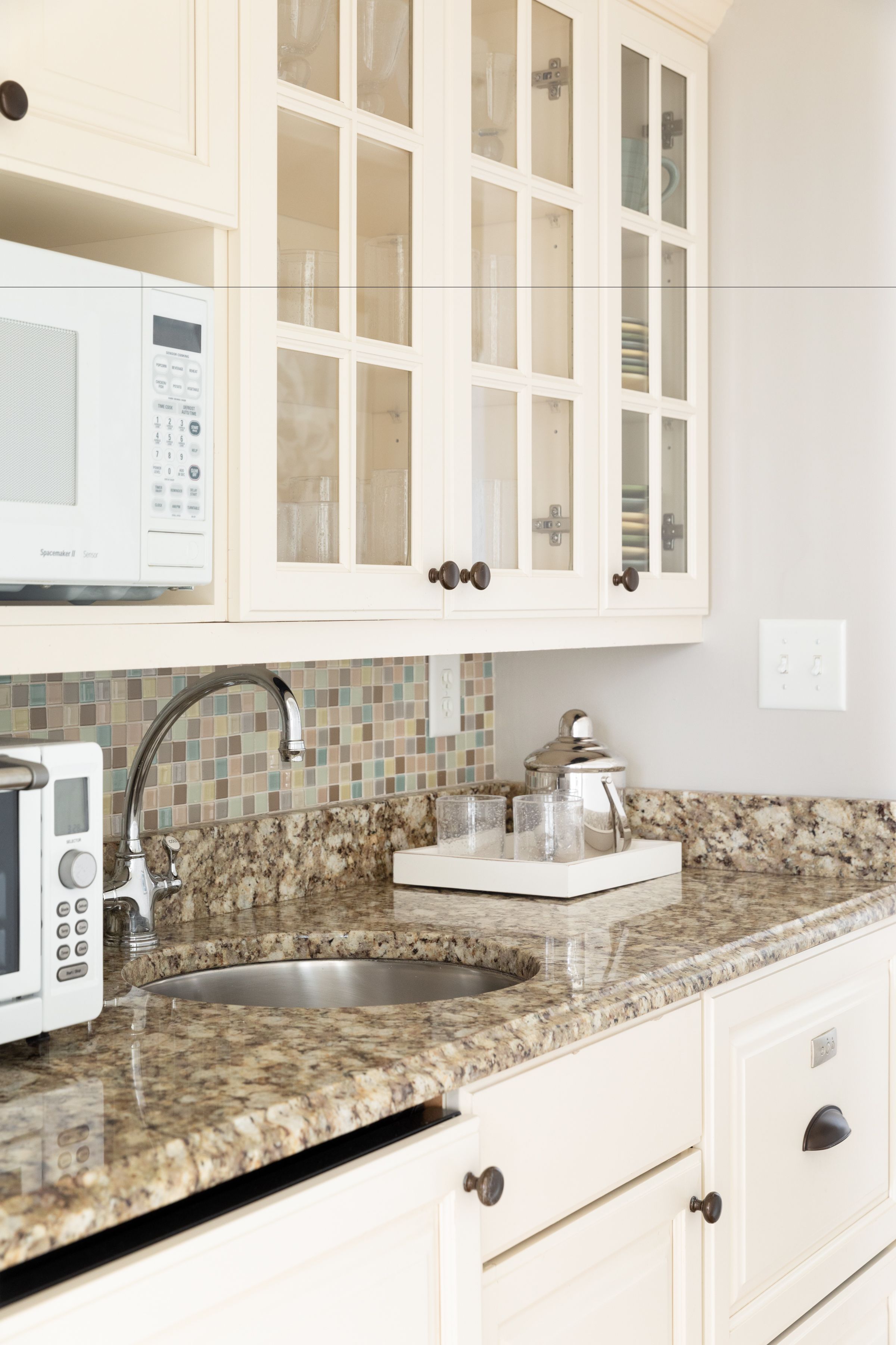 luxury suite, 1 bedroom, balcony | private kitchenette