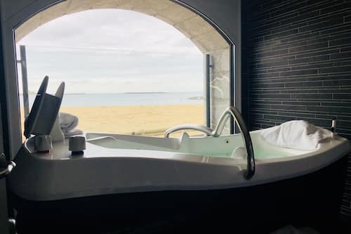 Sauna, tina de hidromasaje, baño de vapor y aguas termales