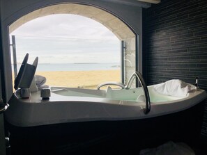 Sauna, Whirlpool, Dampfbad, Thermalbad/Mineralquelle, Körperbehandlungen