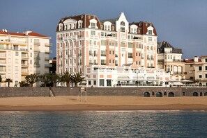 Accommodatie ligt op het strand