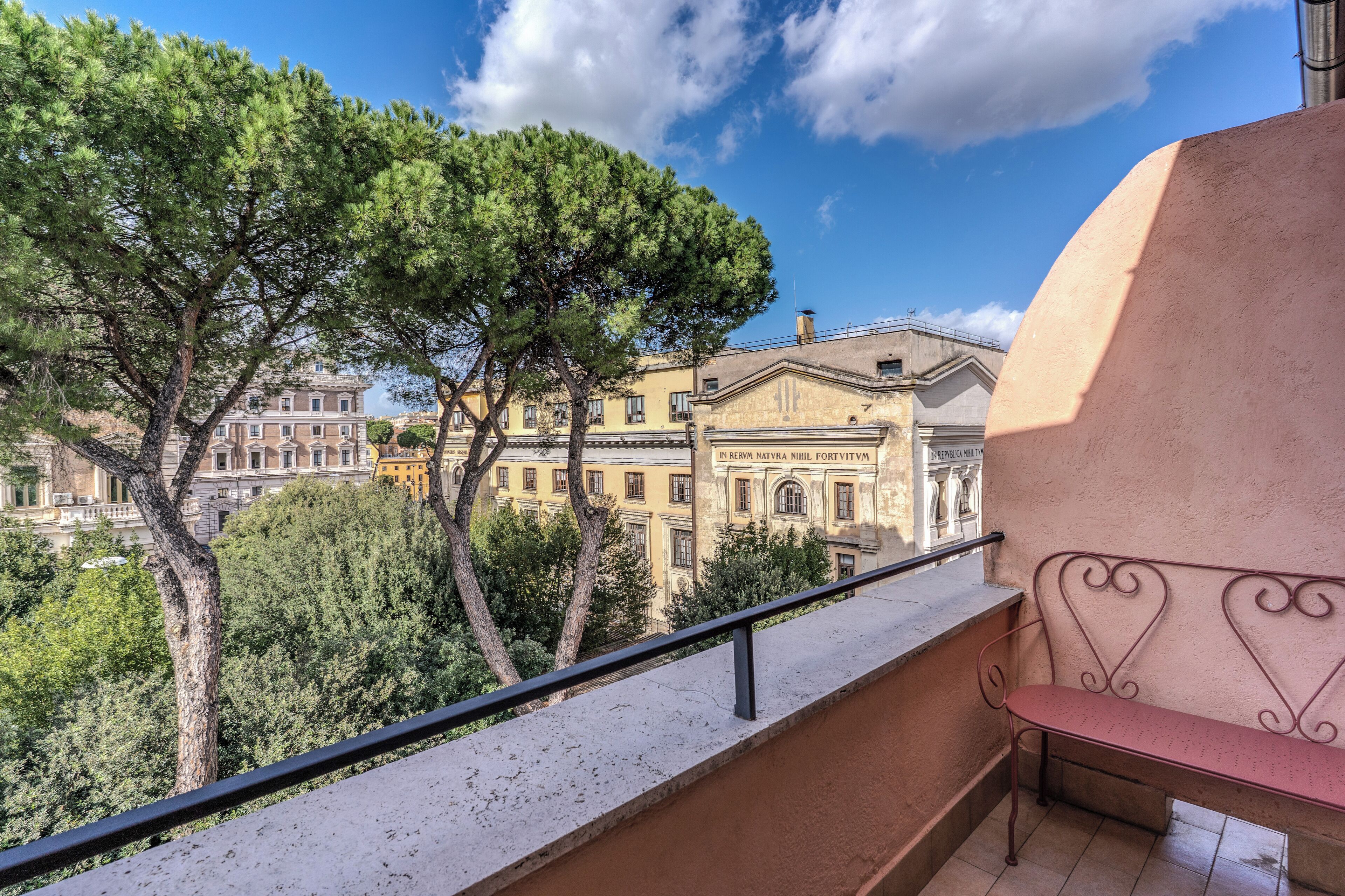 Junior-Studiosuite | Minibar, Zimmersafe, Verdunkelungsvorhänge, schallisolierte Zimmer