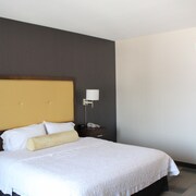 Hampton Inn & Suites Los Angeles/Hollywood
