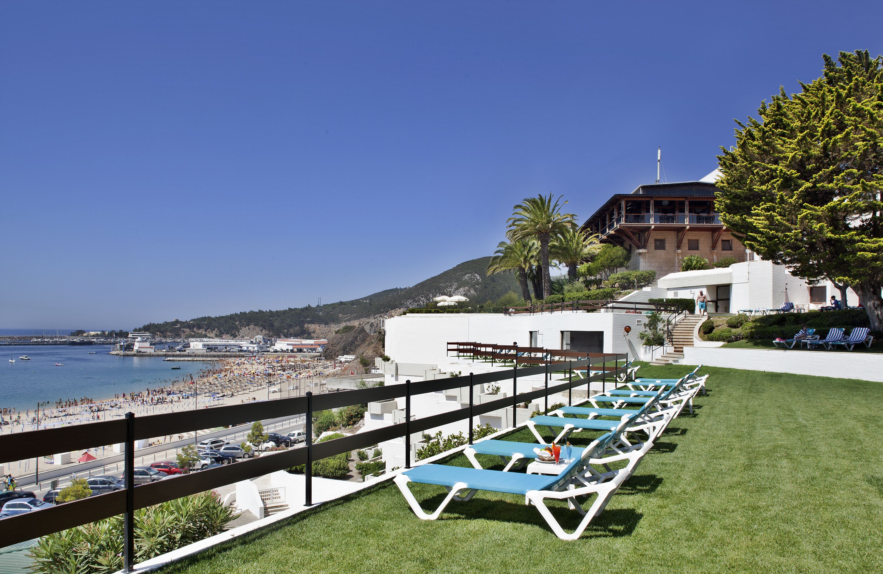 outdoor pool, open 9:30 am to 6:30 pm, pool umbrellas, pool loungers