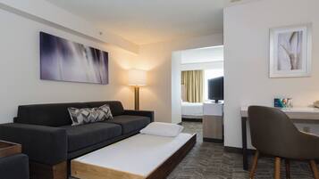 Down comforters, pillowtop beds, desk, laptop workspace