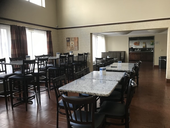 Free daily full breakfast