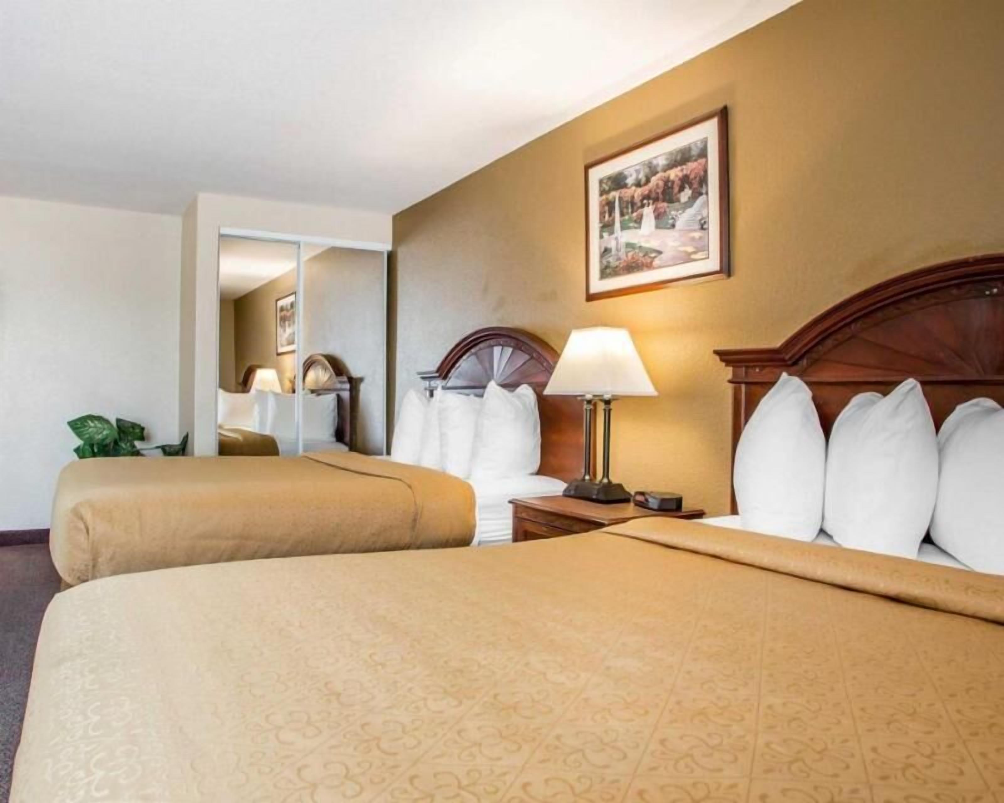 Premium bedding, down duvets, in-room safe, desk