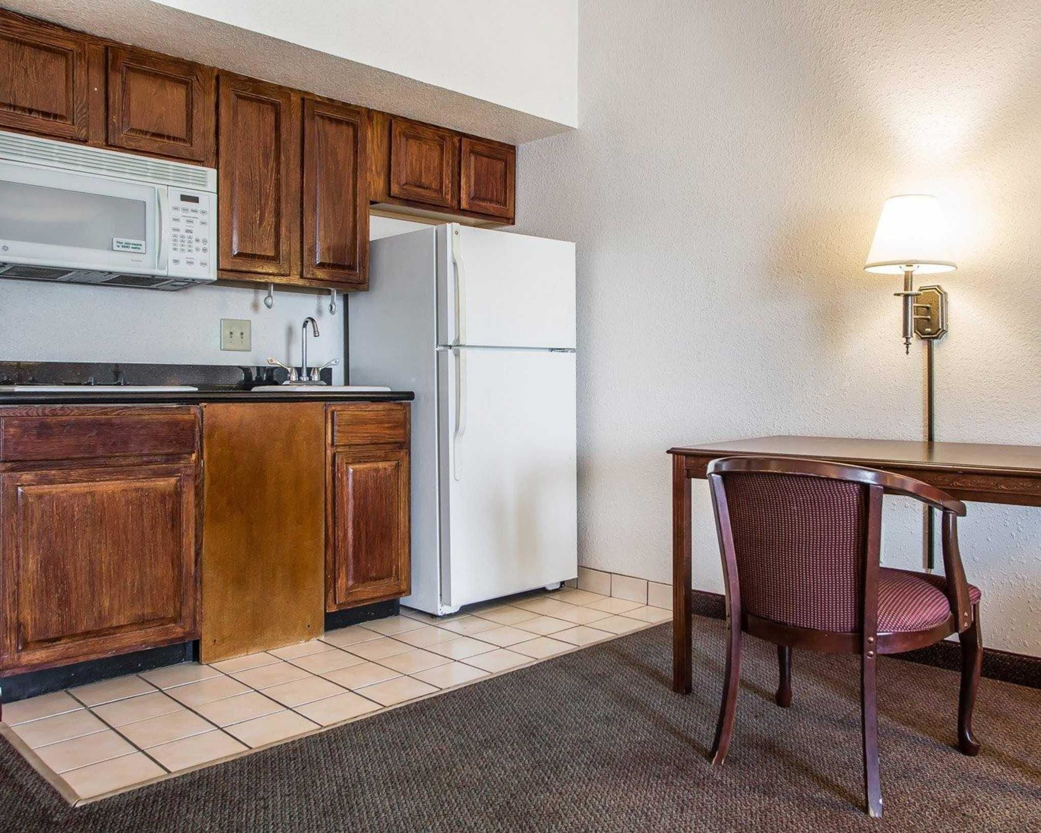 Quality Inn & Suites Middletown - Franklin