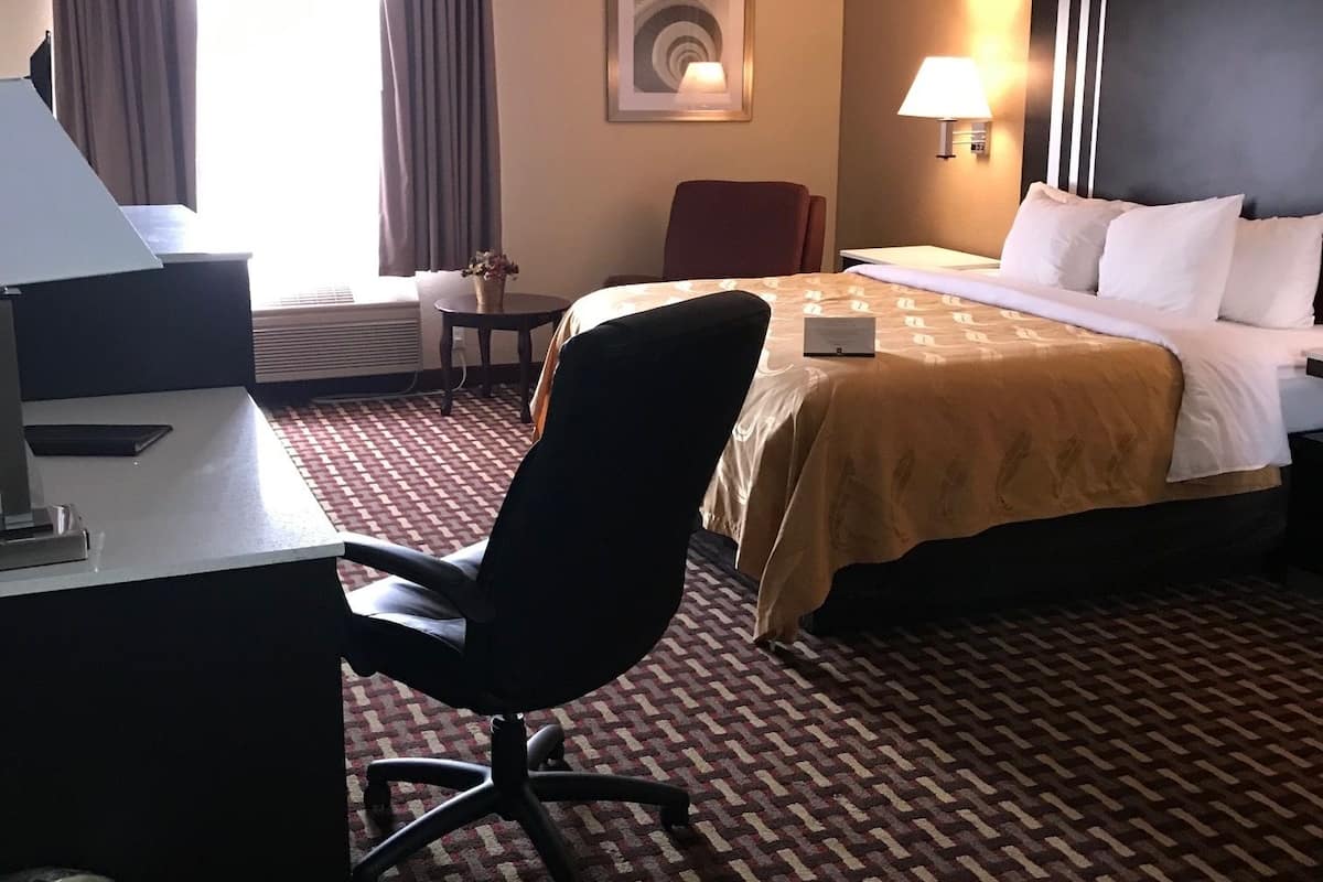 Premium bedding, down comforters, in-room safe, desk