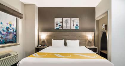 Quality Inn & Suites
