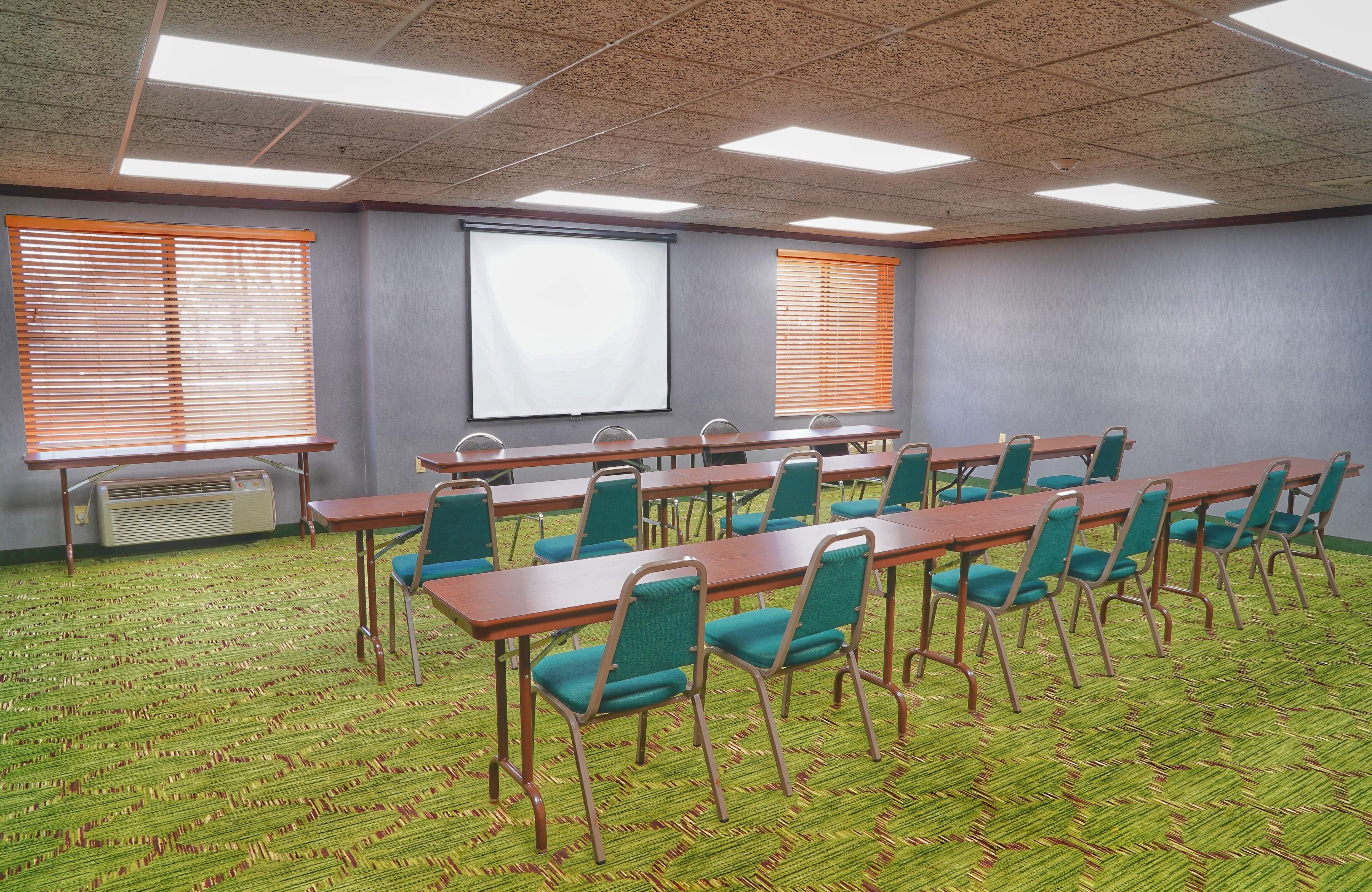 Photo - Spark by Hilton Walker Grand Rapids North