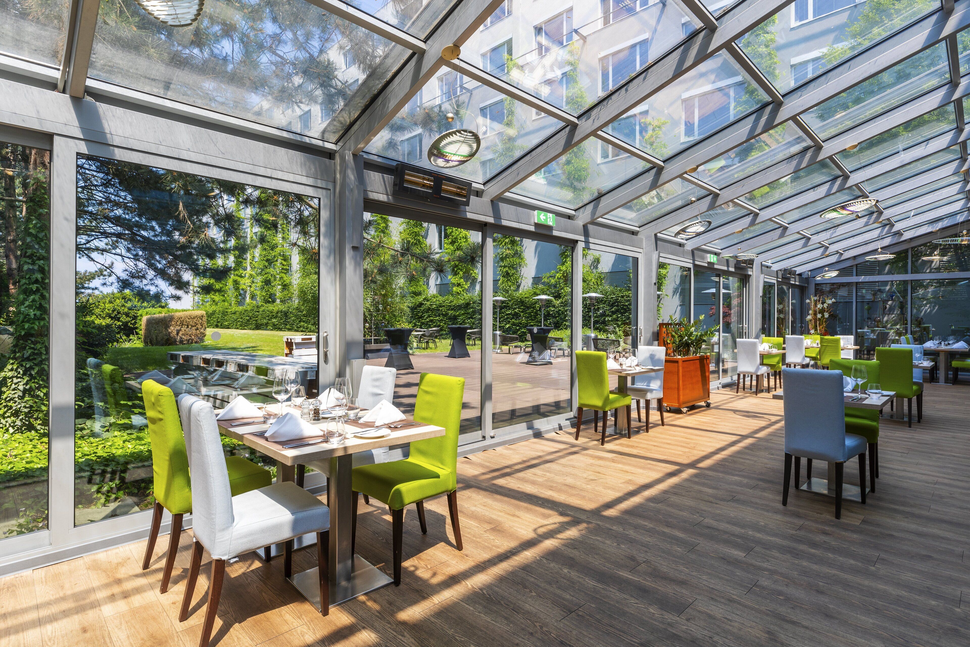 Breakfast, lunch and dinner served