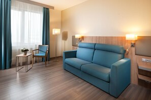 Suite, 1 King Bed with Sofa bed | Hypo-allergenic bedding, in-room safe, desk, laptop workspace - Holiday Inn Prague Congress Centre by IHG (Prague)