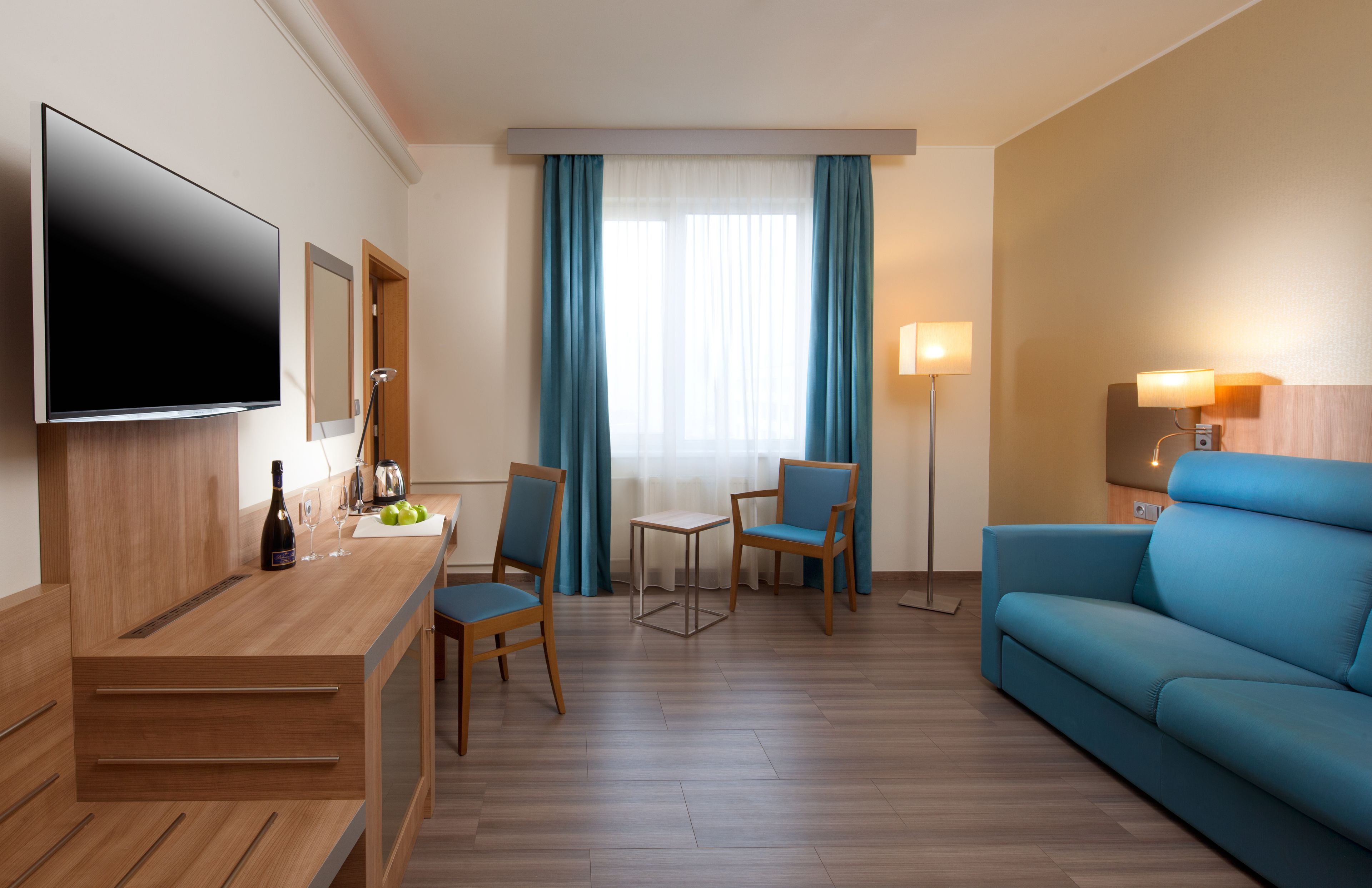 Photo - Holiday Inn Prague Congress Centre by IHG