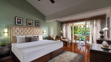 高级房, 泳池景观 | 迷你吧、客房内保险箱、特色装修、特色家居