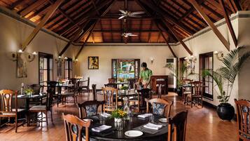 Kontinental frukost varje dag mot avgift