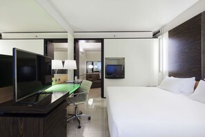 Premium bedding, down comforters, minibar, in-room safe