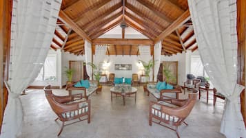 Sala de estar en el lobby