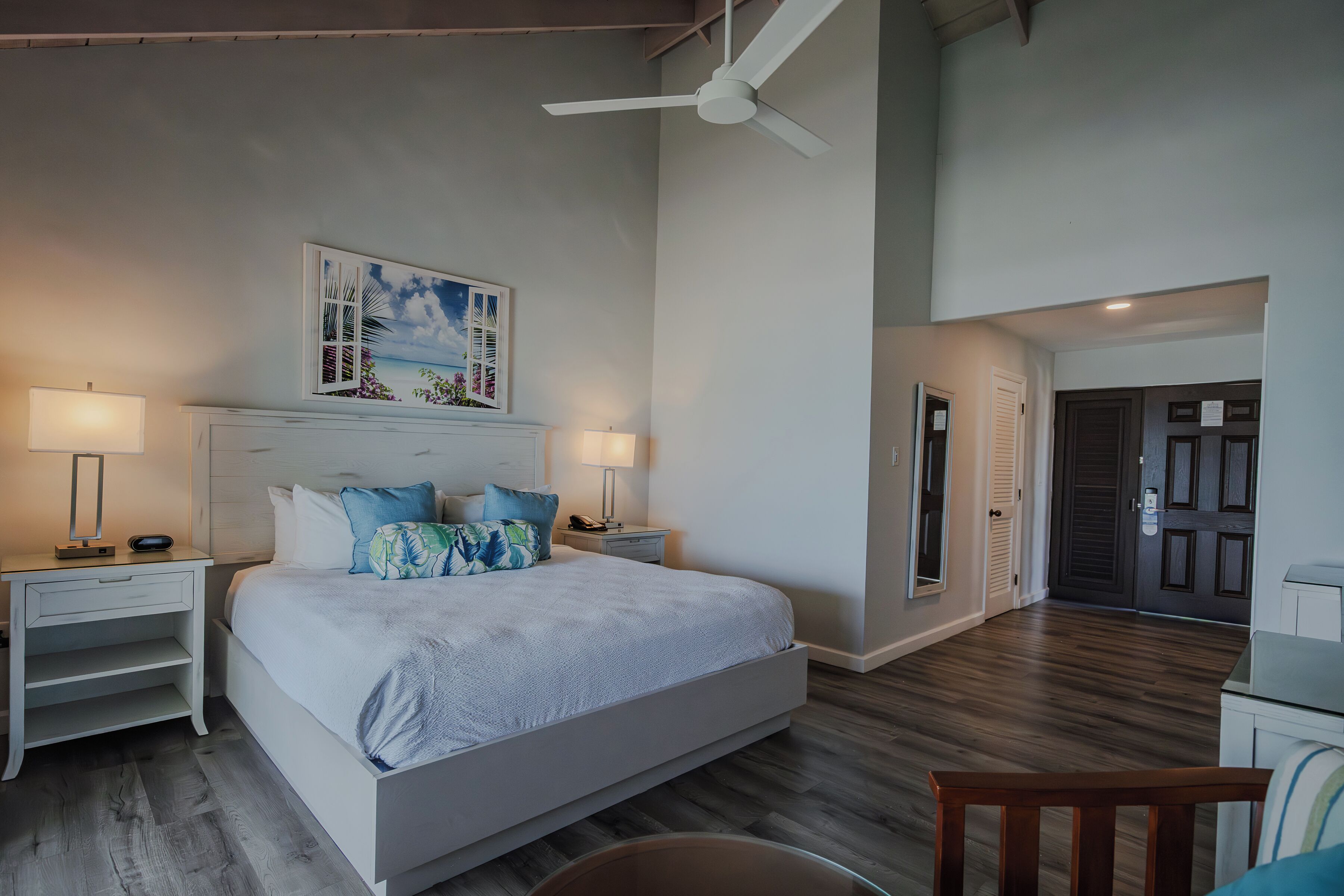 Beachfront | In-room safe, blackout curtains, iron/ironing board, free WiFi