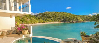 Blue Waters 度假村及水療中心