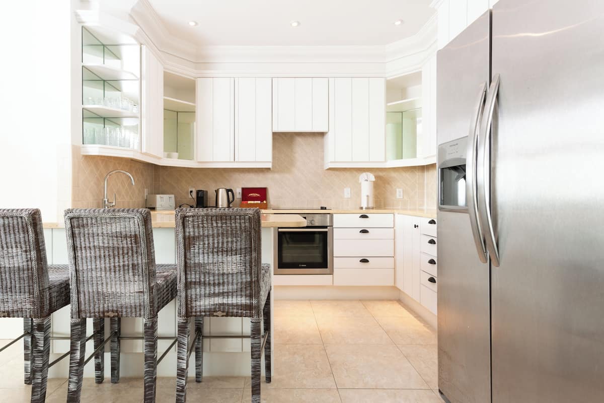 penthouse, 3 bedrooms (cove) | minibar, in-room safe, desk, laptop workspace