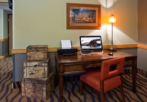 Business centre - AmericInn by Wyndham Grafton (Grafton)
