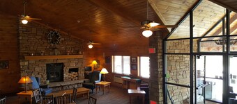 Motel 6 Norway, MI