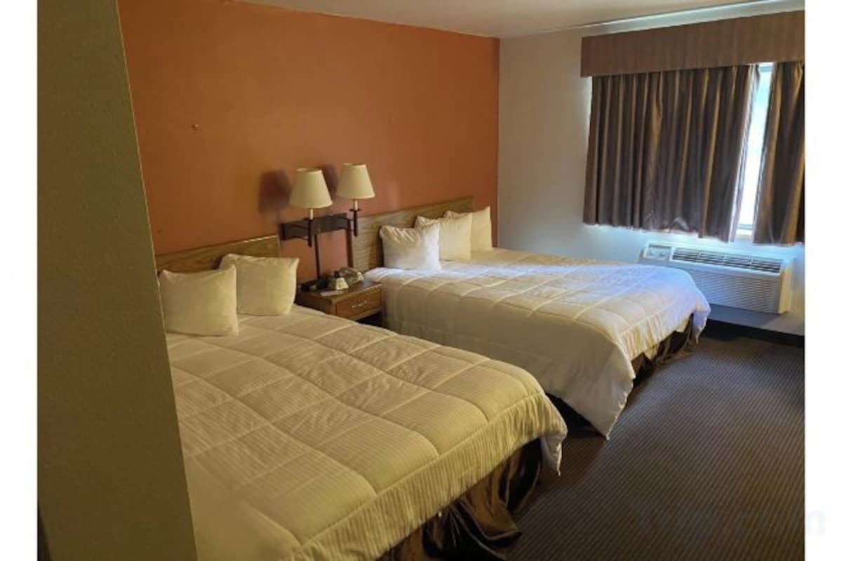 2 Queen Beds | Non-Smoking, Micfridge
