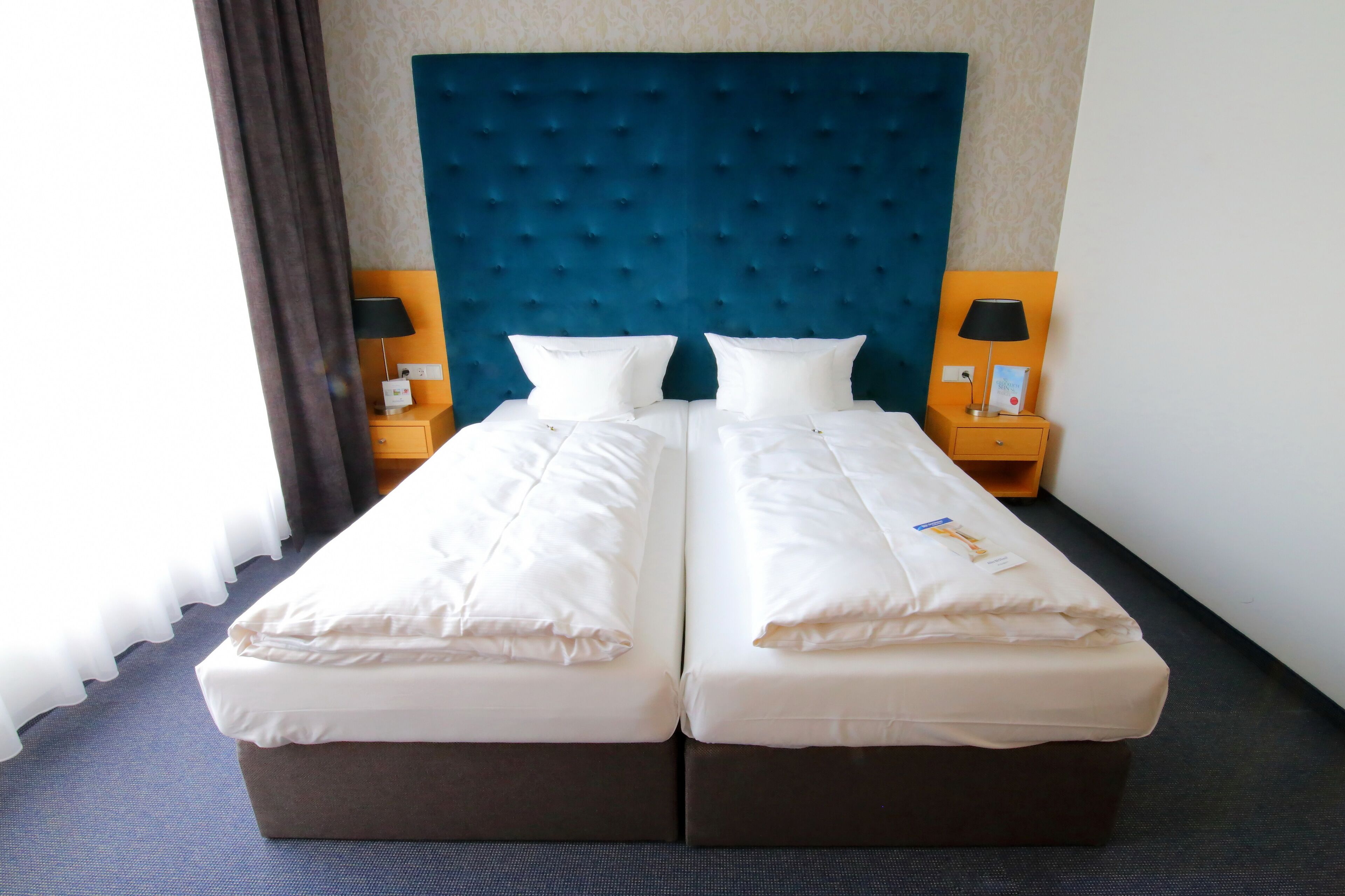 standard double room | 1 bedroom, premium bedding, minibar, desk