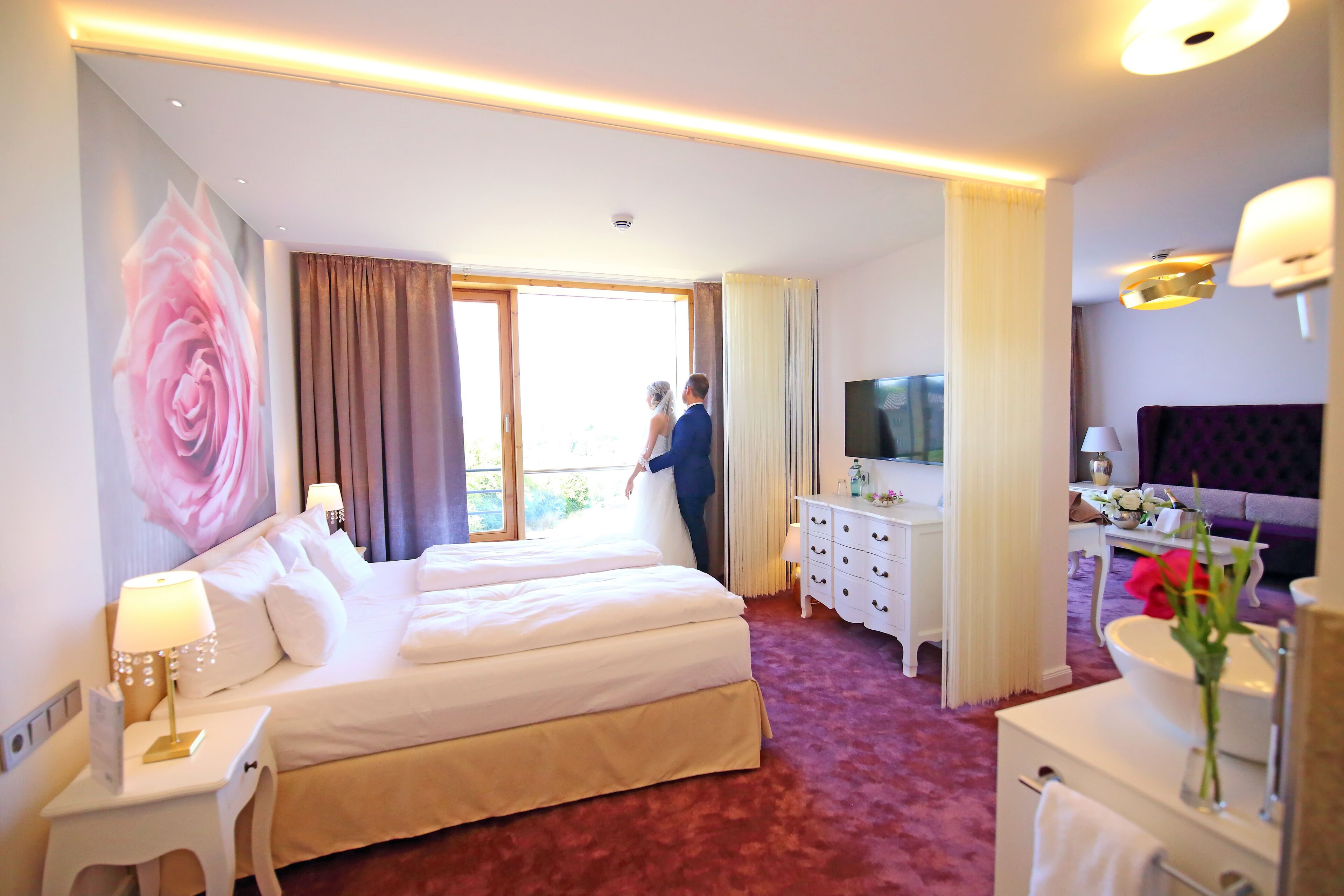 suite | 1 bedroom, premium bedding, minibar, desk