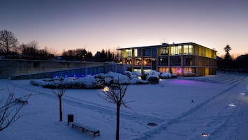 Fassade der Unterkunft â Abend/Nacht