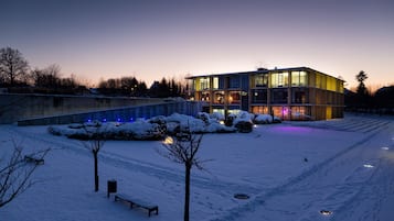 Façade de l’hébergement - soirée/nuit