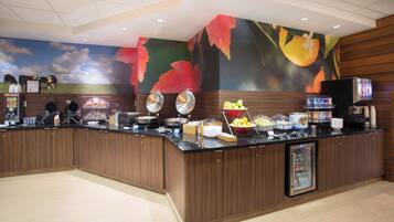 Free daily continental breakfast