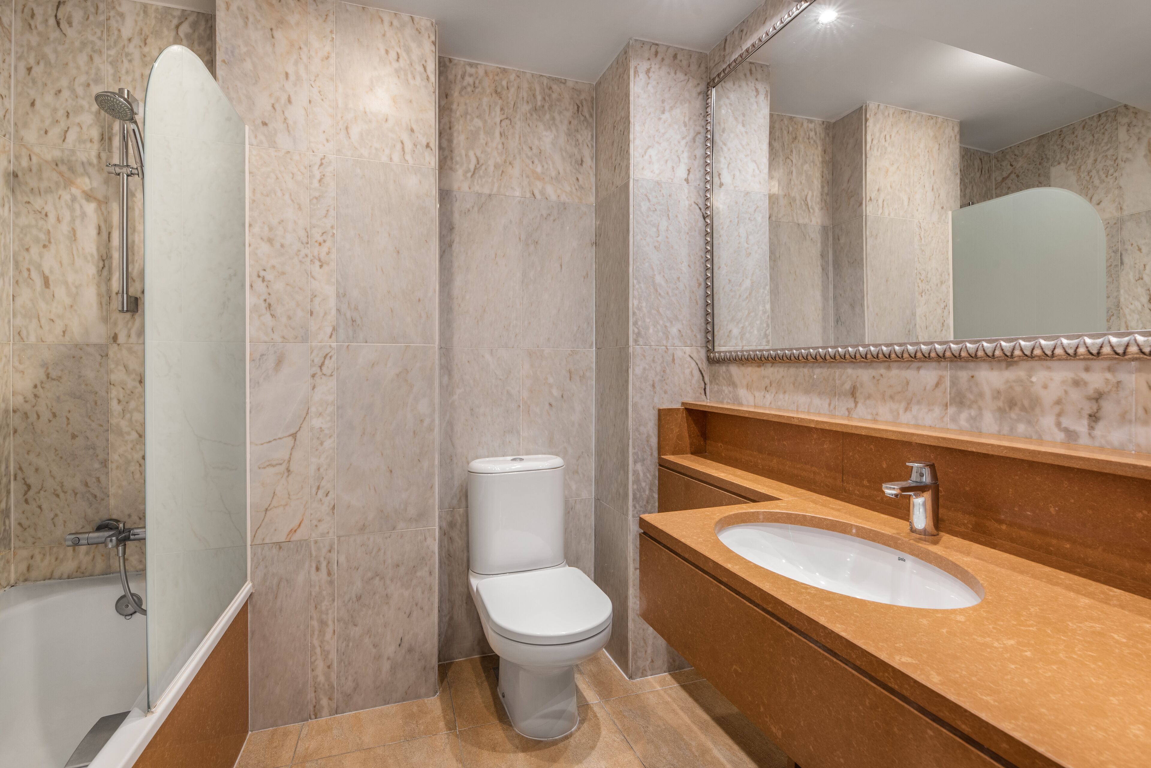 family suite, multiple beds | bathroom | combined shower/bathtub, eco-friendly toiletries, hair dryer, towels