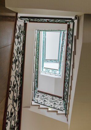 Handrails in stairways