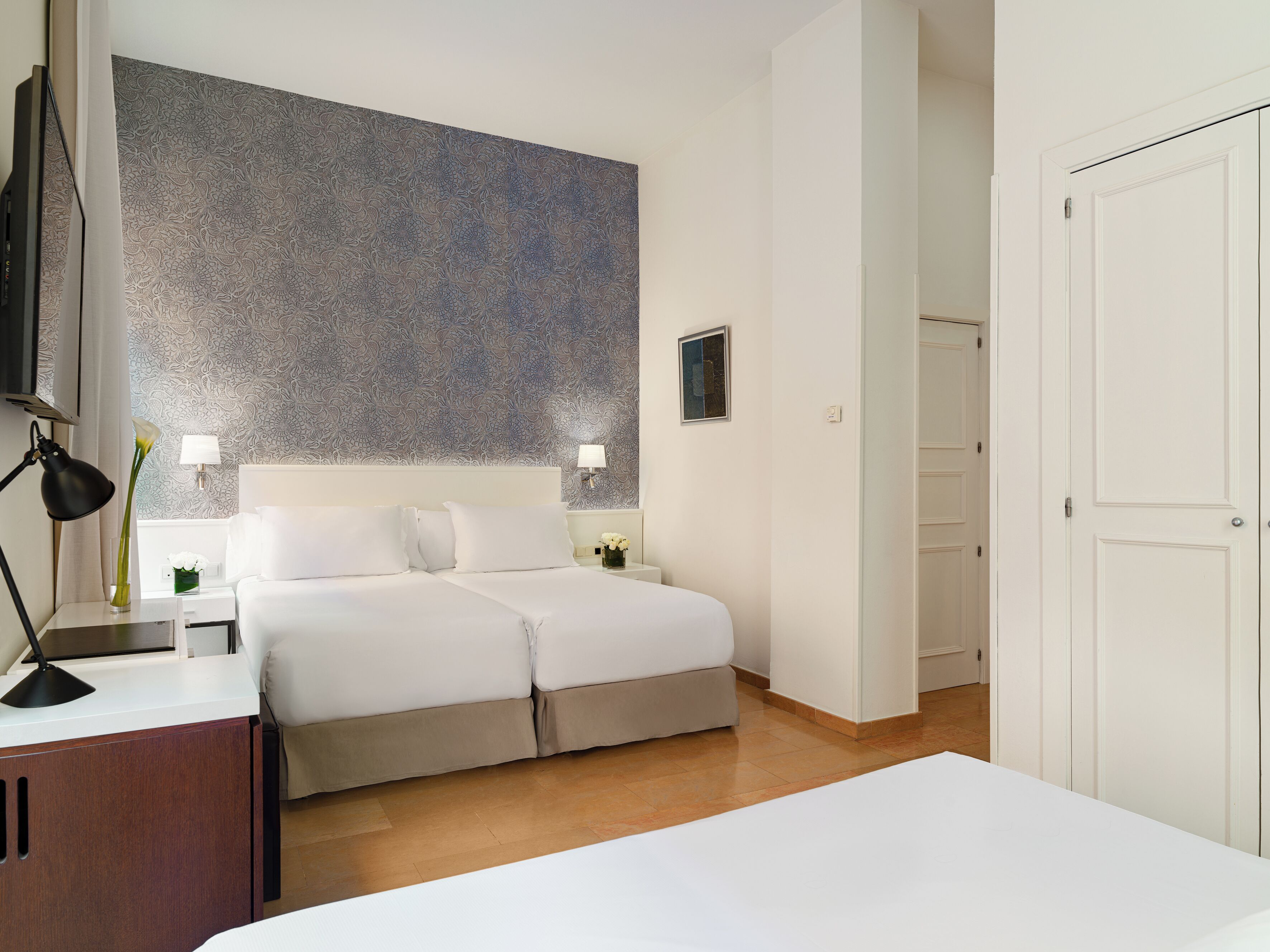 Junior Suite | Minibar, in-room safe, iron/ironing board, free WiFi