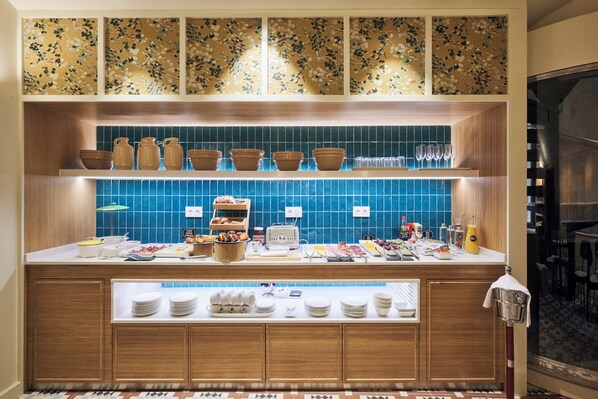 Breakfast served - H10 Racó del Pi Boutique Hotel (Barcelona)