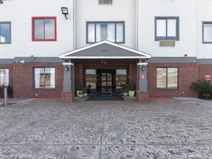Front of property - Baymont by Wyndham Houston Brookhollow (Houston)