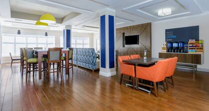 Holiday Inn Express Hotel & Suites Jacksonville South I-295 by IHG