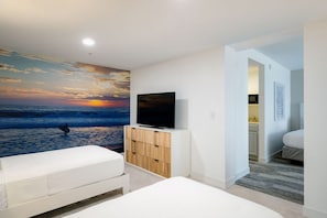 Chambre Familiale avec lits jumeaux (2 Queens, and 2 Twin Beds) | Coffres-forts dans les chambres