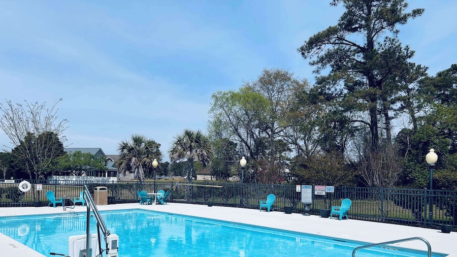 Blue Water Inn & Suites, BW Signature Collection