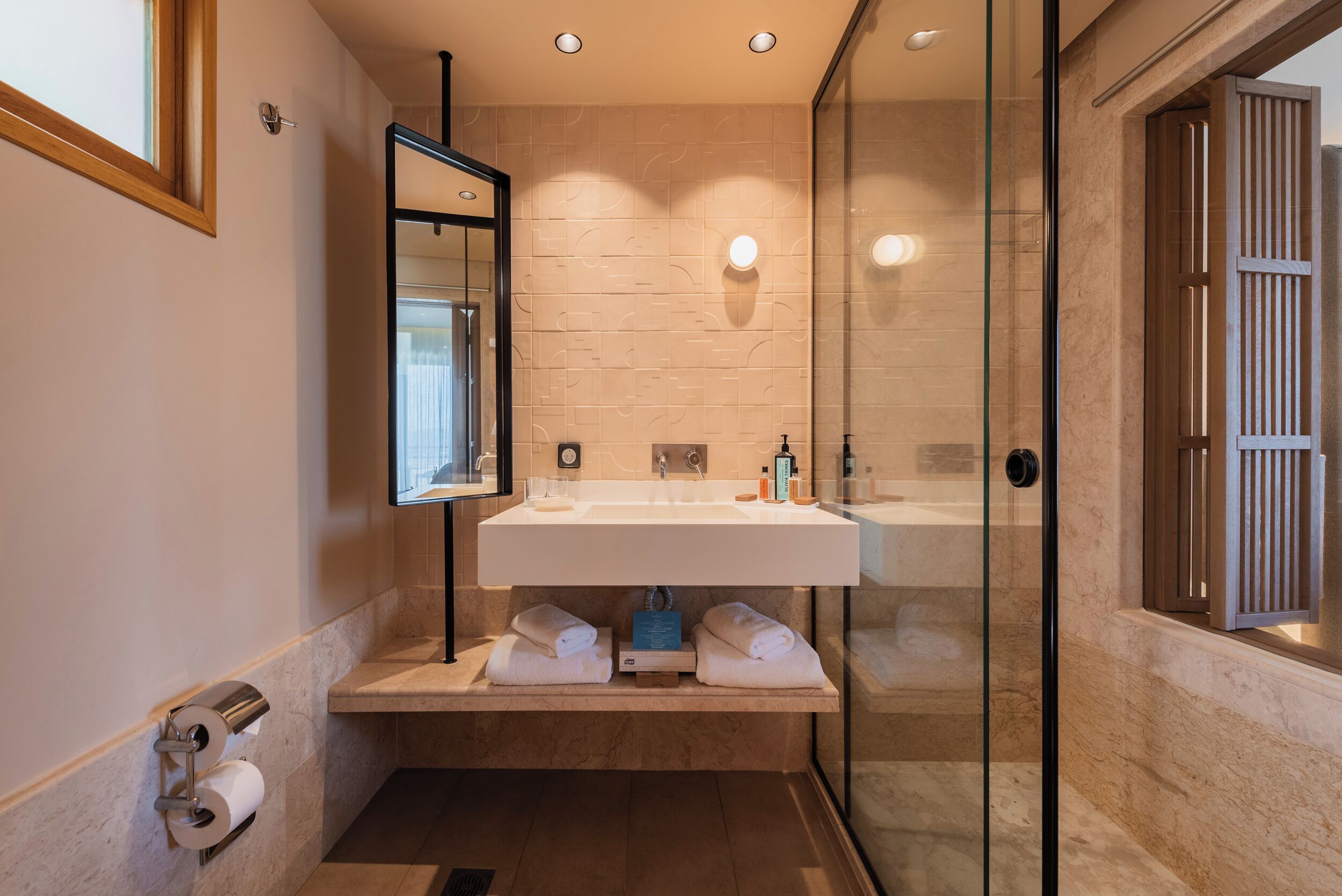 standard double room, sea facing | bathroom | rainfall showerhead, free toiletries, hair dryer, bathrobes