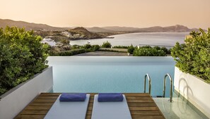 Deluxe Double Room, Pool Access, Sea View (front sea view) | Egyptian cotton sheets, premium bedding, in-room safe, desk