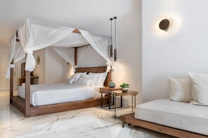 Dreamy Honeymoon Suite with Outdoor Hot Tub, Sea View