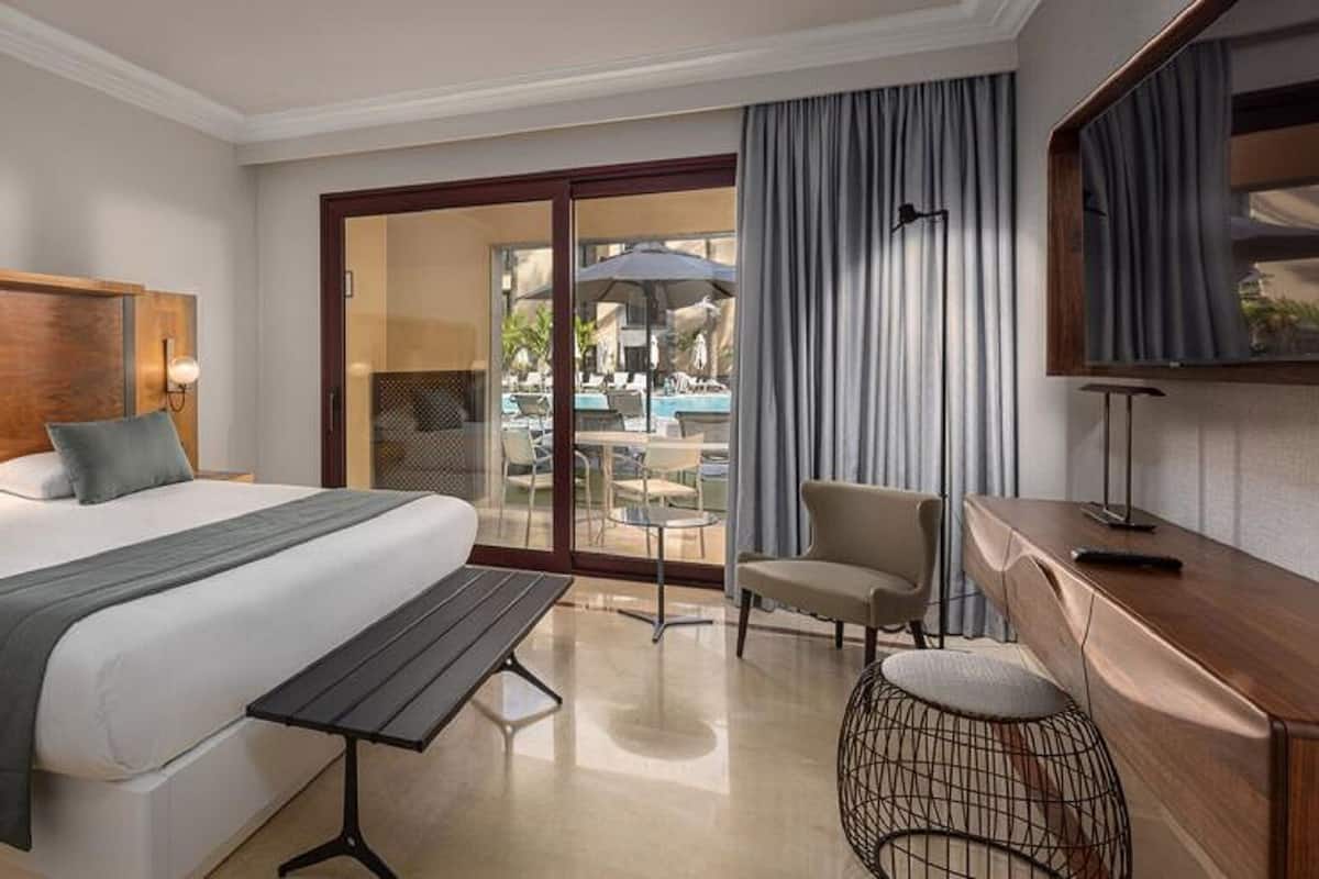 Literie de qualité supérieure, minibar, coffres-forts dans les chambres