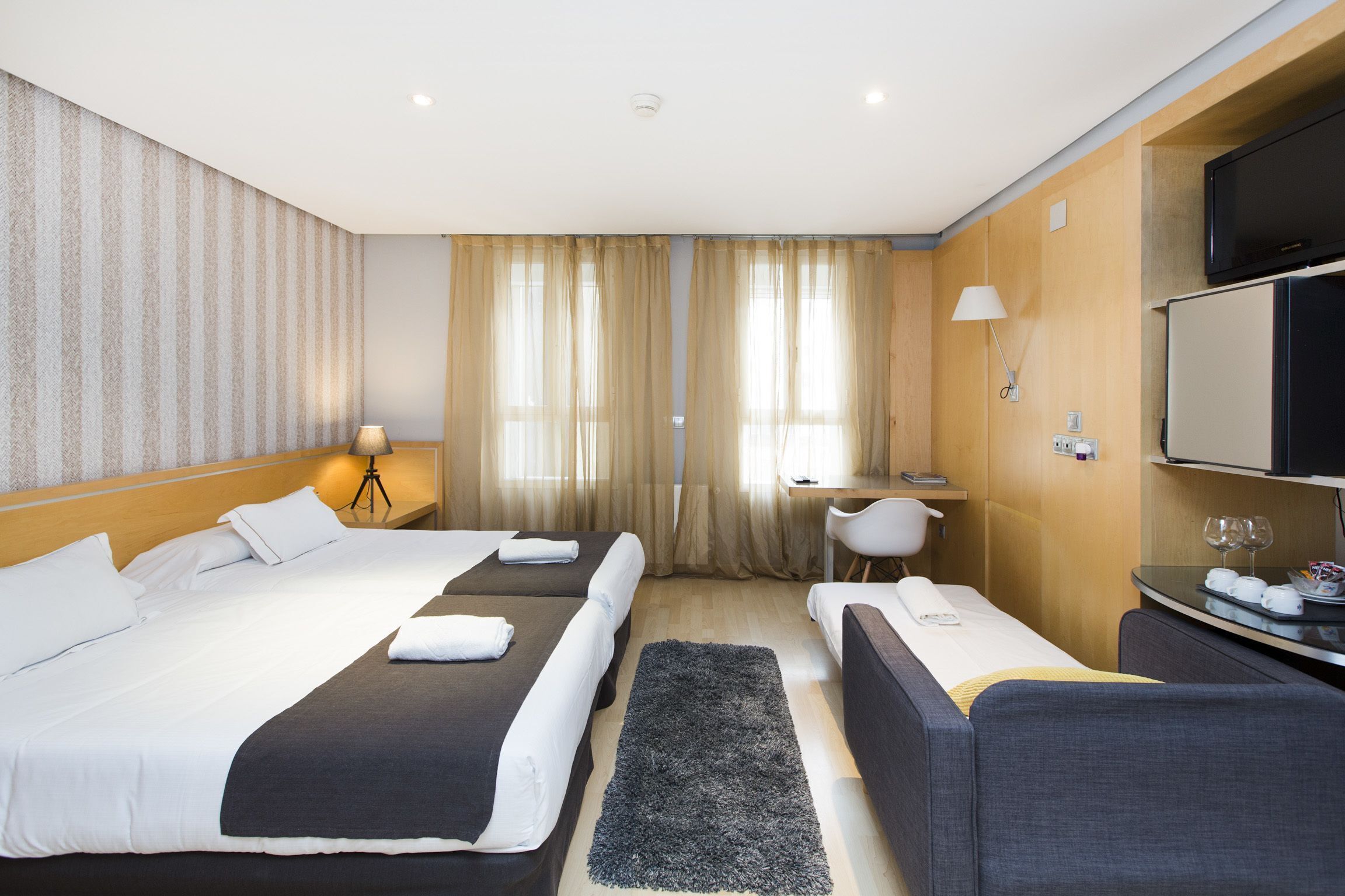 In-room safe, desk, soundproofing, iron/ironing board