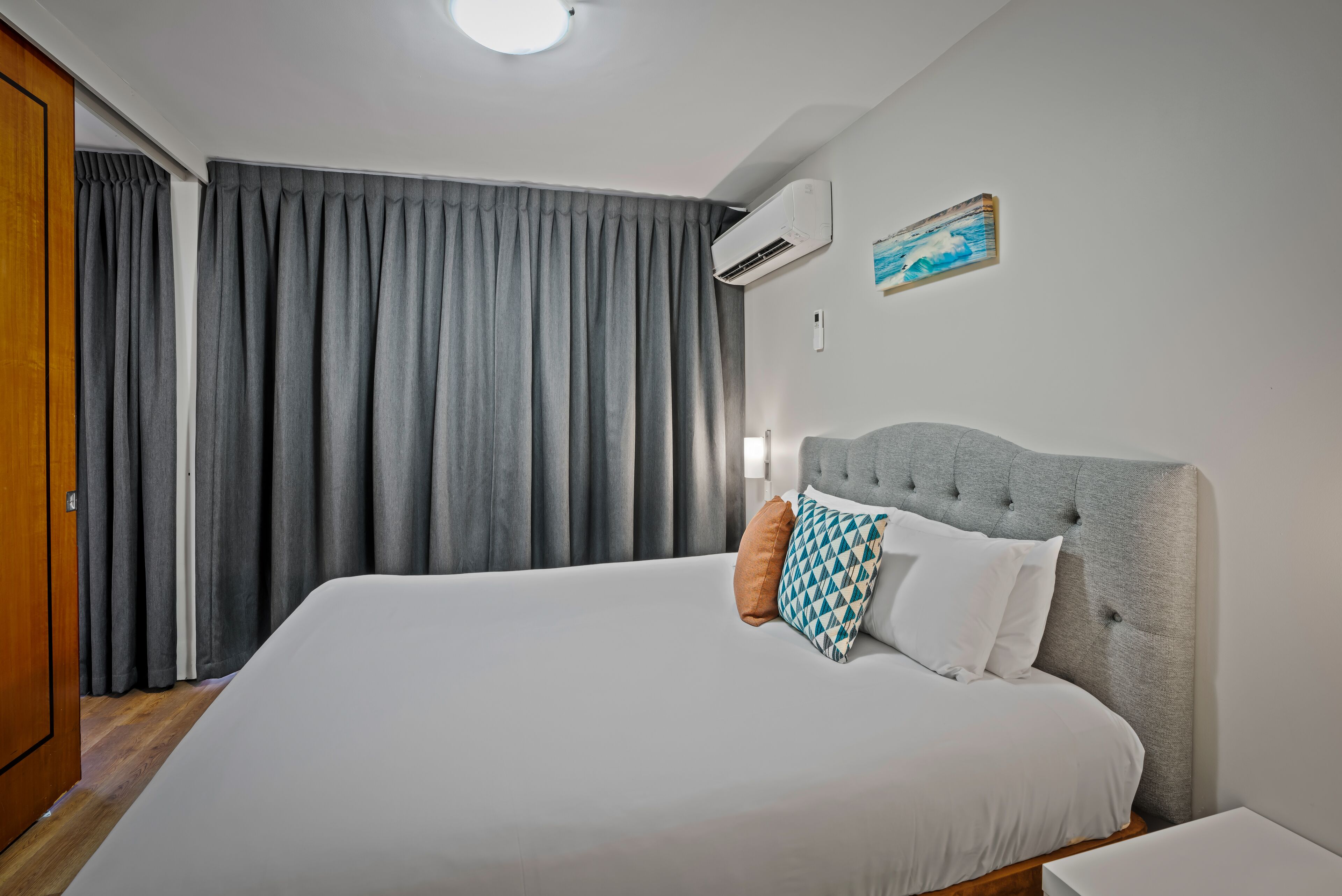 1 Bedroom Apartment | Iron/ironing board, cots/infant beds, free WiFi, bed sheets
