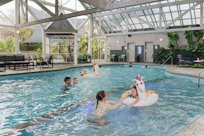 Innenpool, Außenpool