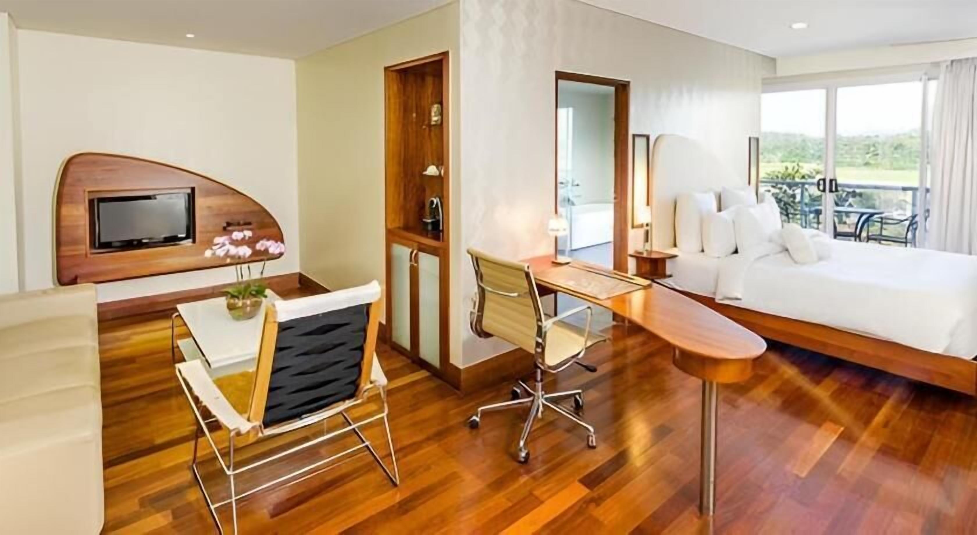 Premium bedding, down duvets, in-room safe, desk