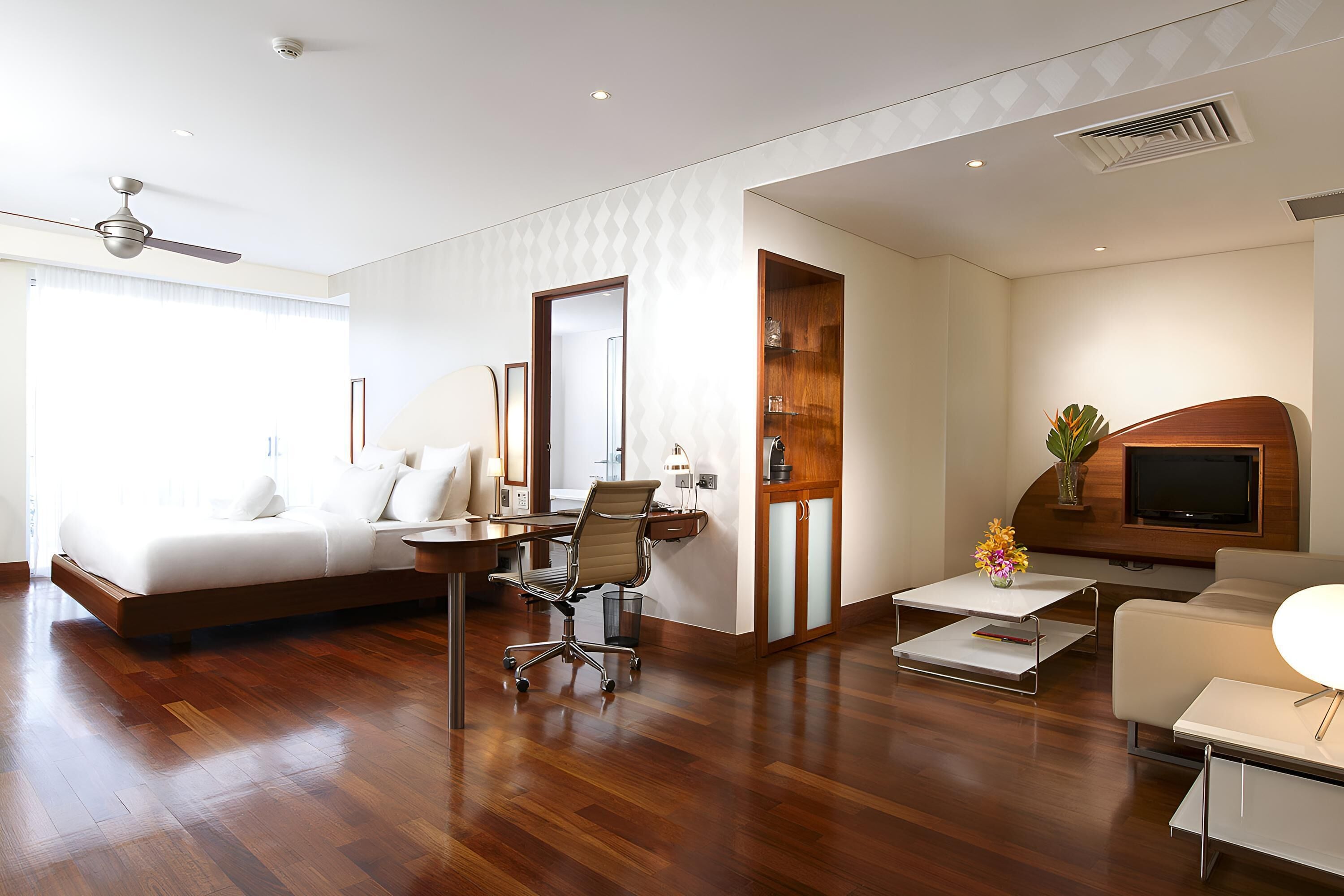 dakota junior suite | premium bedding, down duvets, in-room safe, desk