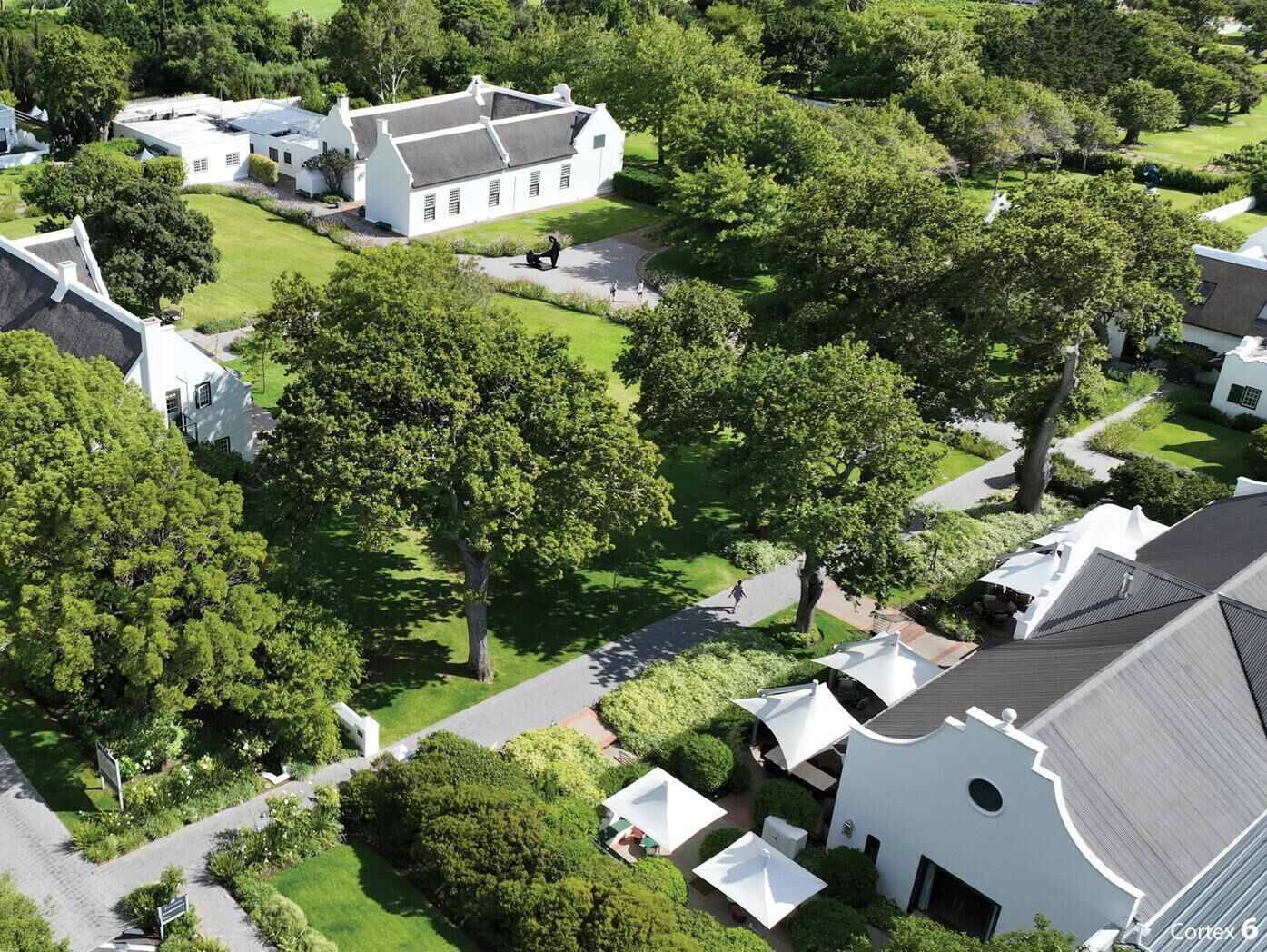 المنشأة من الخارج